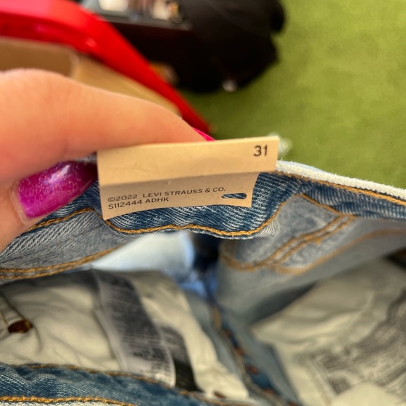 SOLD. Levi’s 501 Women’s Cutoff Shorts NWT - Picture 3 of 3